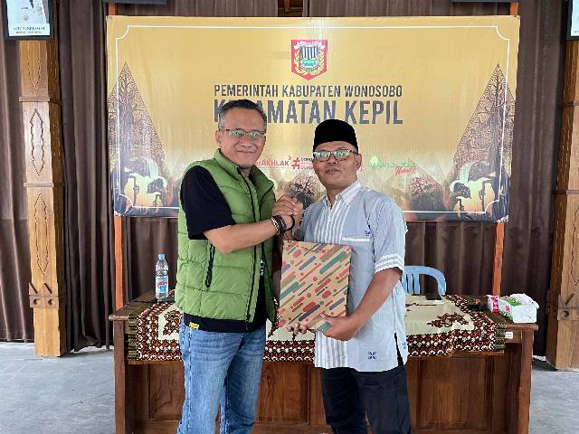 32-tahun-mengabdi-sebagai-pns-pak-sabar-purna-tugas-sebagai-kasi-ekbang